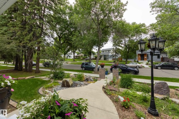 11210 60 St Nw, Edmonton, AB, photo 2