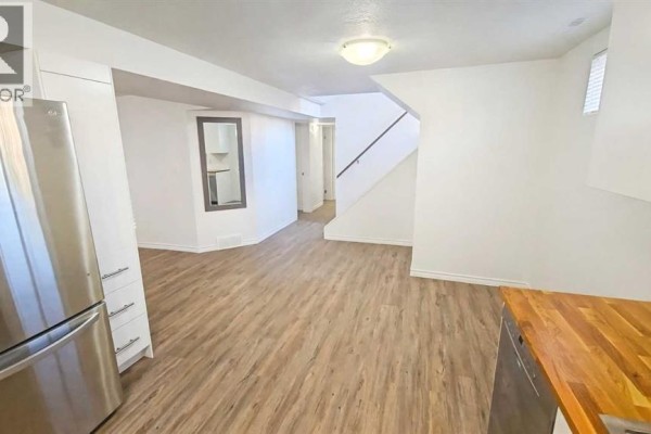 Primary Bedroom - 11211 96a Street, Grande Prairie, AB T8V2B1 Photo 5