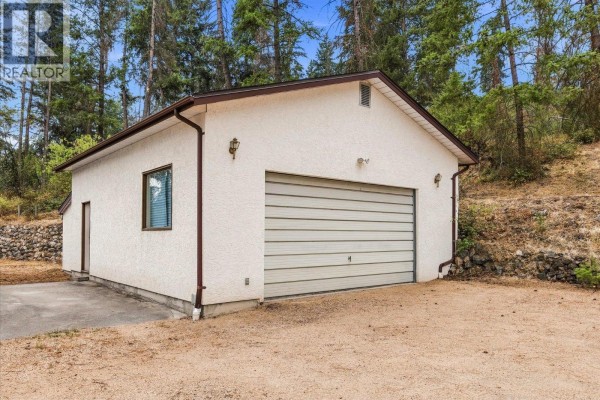 Unfinished Room - 11211 Roberts Road, Lake Country, BC V4V1L5 Photo 4
