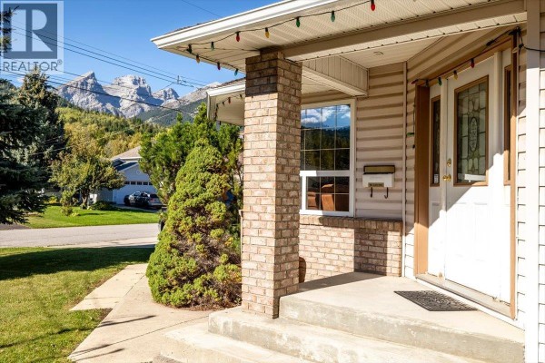4pc Bathroom - 1122 11th Avenue, Fernie, BC V0B1M1 Photo 3