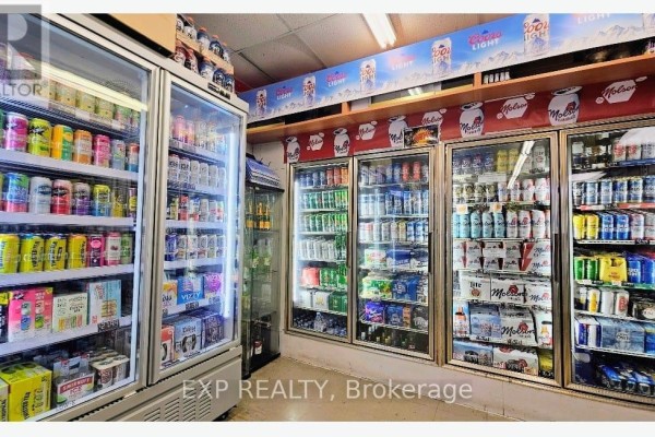 1122 Simcoe Street N, Oshawa, ON M9V1B5 Photo 2