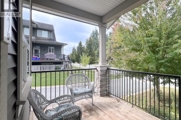 11222 243b Street, Maple Ridge, BC V2W1H5 Photo 3