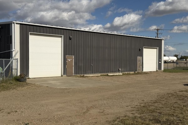 11222 88 Ave, Fort Saskatchewan, AB T8L3W5 Photo 3