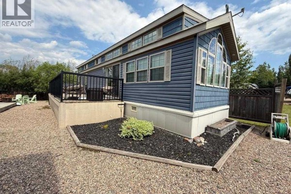 1123 Oak Avenue, Lac Des Iles, SK, photo 2