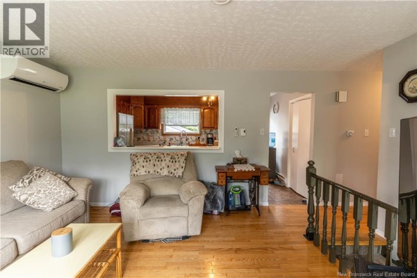 Living room - 11235 Rue Principale, Rogersville, NB E4Y2N7 Photo 5