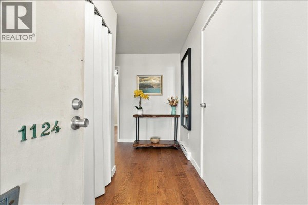 1124 Ironwork Passage, Vancouver, BC V6H3R1 Photo 4