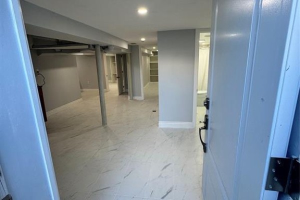 1124 Janette Avenue Unit# Lower, Windsor, ON, photo 2