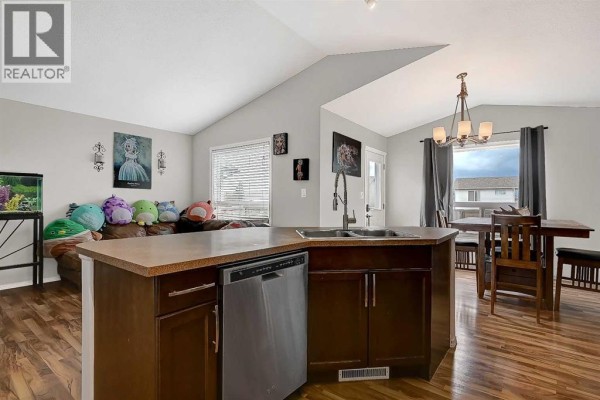11246 74 Avenue, Grande Prairie, AB T6W0C6 Photo 5