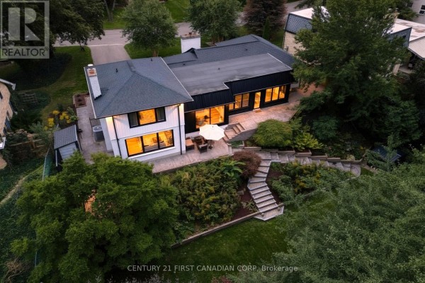 Residential for sale at 1125 The Parkway, London East, ON - MLS® f1KZG4