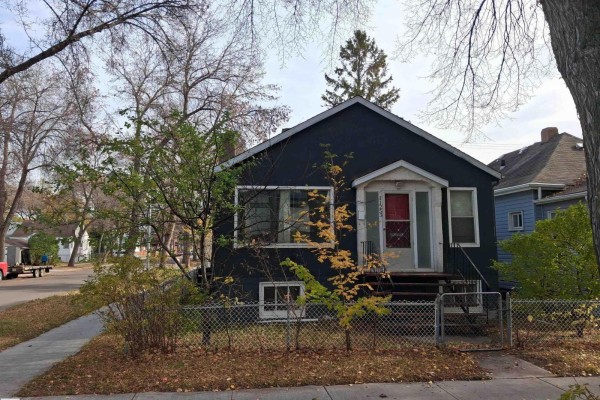 11253 91 St Nw Nw, Edmonton, AB T5B4A1 Photo 2