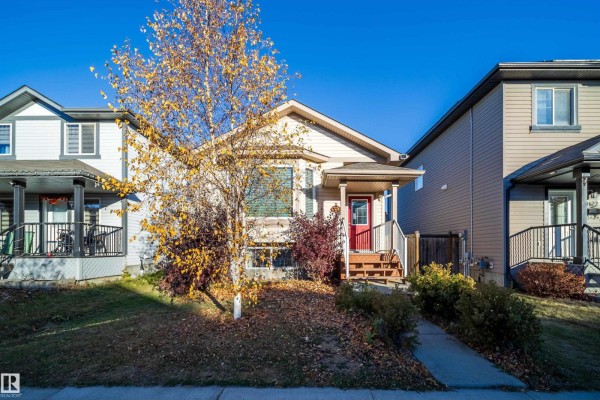 1126 36a Av Nw, Edmonton