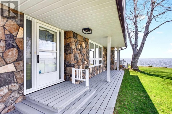 Family room - 1126 Ramara  47 Road, Ramara, ON L0K1B0 Photo 4