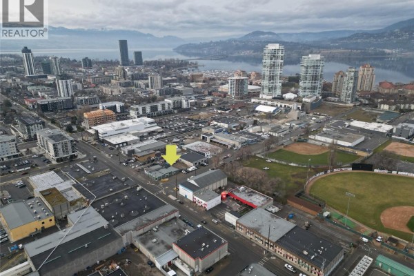 1126 Richter Street Unit# B, Kelowna, BC, photo 2