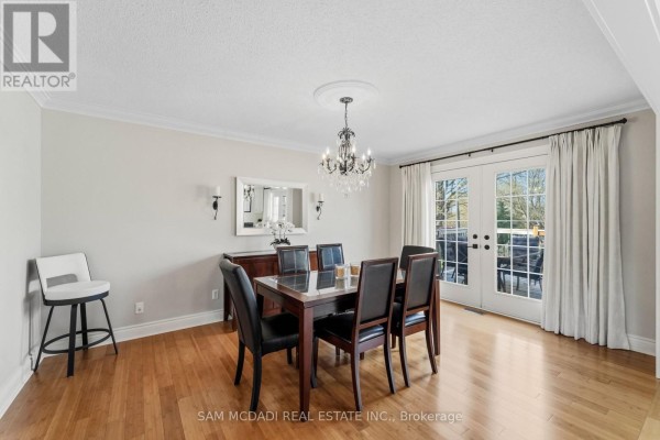Bedroom 2 - 11269 Guelph Line, Milton, ON L0P1B0 Photo 5