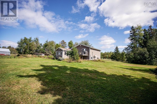 Sunroom - 1127 Ferry Road, Fox Harbour, NS B0K1Y0 Photo 5
