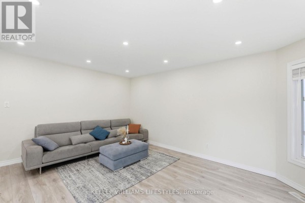 Living room - 1127 Foxhunt Road, London North, ON N6G0C3 Photo 5