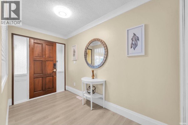 11280 Daniels Road, Richmond, BC V6X1M6 Photo 3