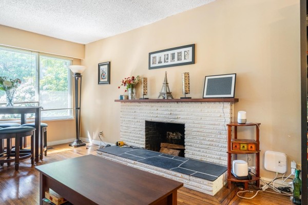 11288 135 Street, Surrey, BC V3R2Z7 Photo 4