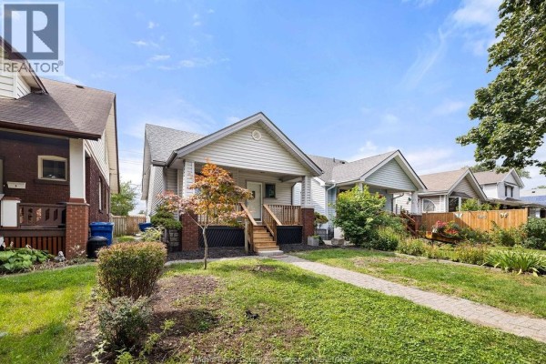 2pc Bathroom - 1129 Janette Avenue, Windsor, ON N9A5A6 Photo 2