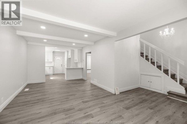4pc Bathroom - 1129 Janette Avenue, Windsor, ON N9A5A6 Photo 3