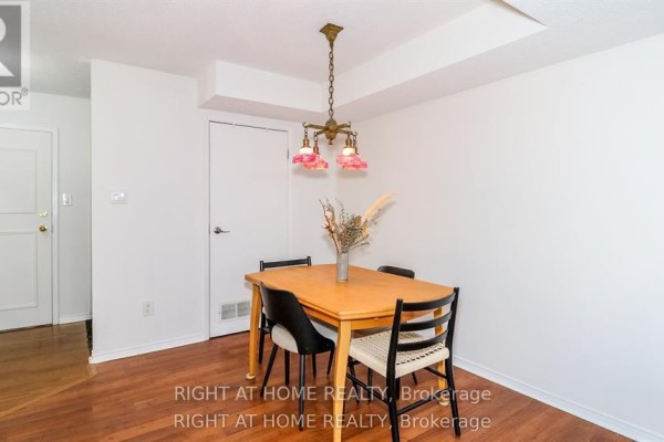 113 - 126 Bell Farm Road, Barrie, ON L4M6J3 Photo 5