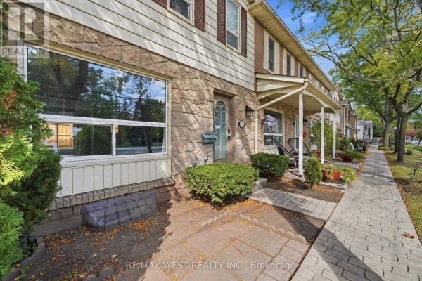 Foyer - 113 - 5475 Lakeshore Road, Burlington, ON L7L1E1 Photo 2