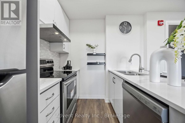 113 - 58 Adam Sellers Street, Markham, ON L6B1P5 Photo 5