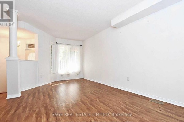 113 - 833 Scollard Court E, Mississauga, ON L5V2B4 Photo 4
