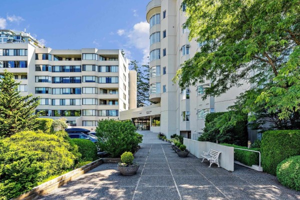 113 1442 Foster Street, White Rock