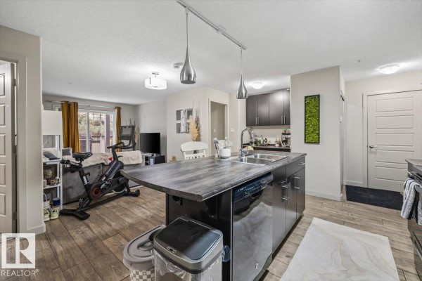 #113 5510 Schonsee Dr Nw, Edmonton, AB T5Z0N9 Photo 5