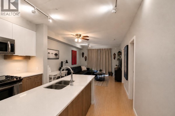 113 618 Como Lake Avenue, Coquitlam, BC V3J0G1 Photo 3