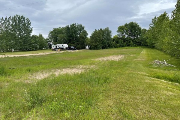 113 Bayduza Drive, Dauphin, MB R7N2T3 Photo 5