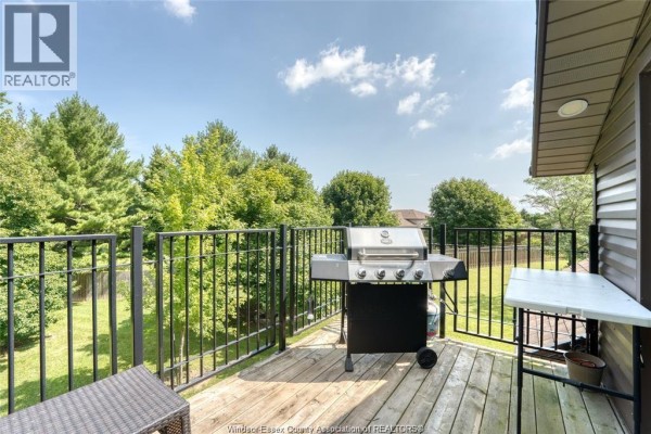 Deck with grill and table - 113 Beach Court Stoney Point