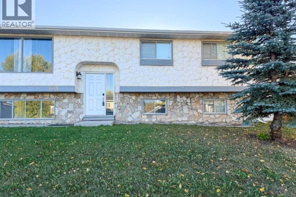 4pc Bathroom - 113 Beaconwood Place, Fort Mcmurray, AB T9H2S9 Photo 2