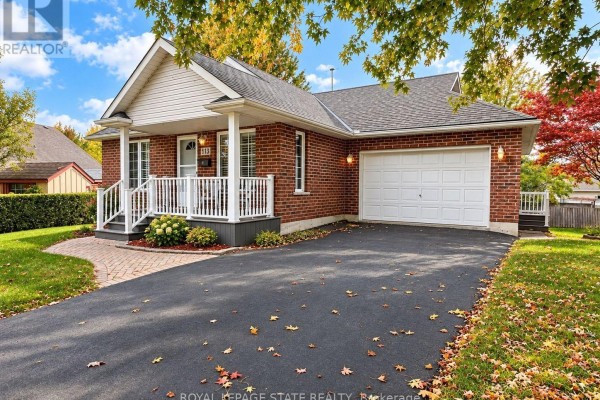 Kitchen - 113 Briar Glen Court, Haldimand, ON N1A3H3 Photo 2