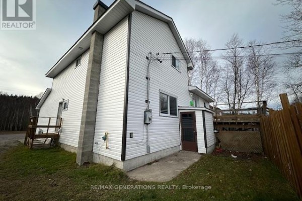Kitchen - 113 Centennial Drive, Schreiber, ON P0T2S0 Photo 4