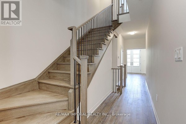 113 De La Roche Drive, Vaughan, ON L4H5A3 Photo 5