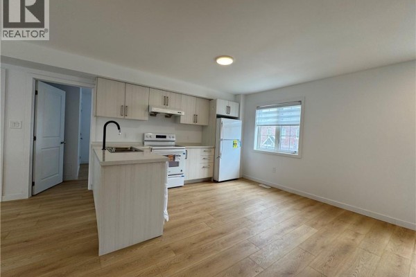 4pc Bathroom - 113 Highriver Trail Unit# Main, Welland, ON L3C0H6 Photo 4