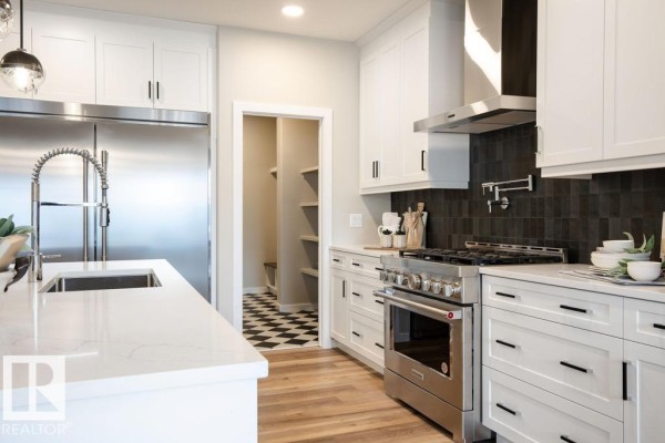 Kitchen - 113 Stiles Bend, Leduc, AB T9E1N8 Photo 3