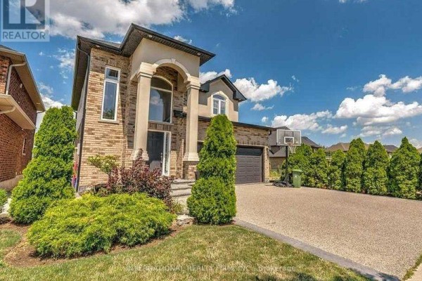 113 Whitefish Crescent, Hamilton, ON, photo 2