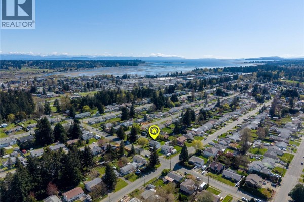 1130 21st St, Courtenay, BC, photo 2