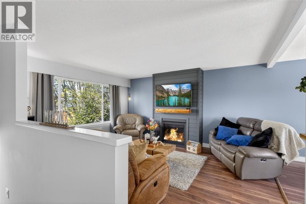 1130 21st St, Courtenay, BC, photo 3