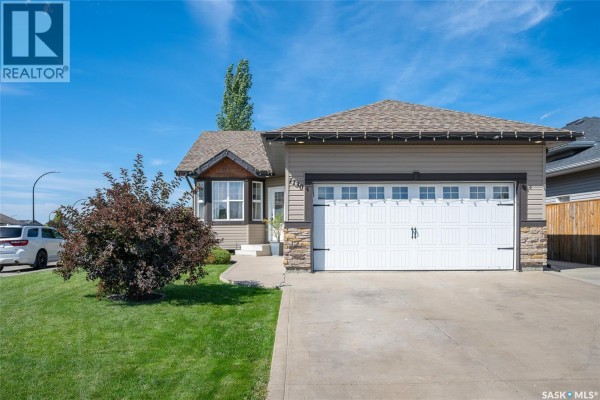 1130 Korol Green, Saskatoon