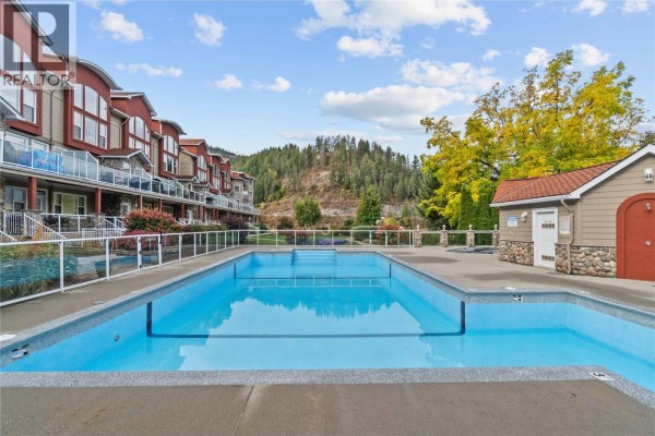 4pc Ensuite bath - 1130 Riverside Avenue Unit# 13, Sicamous, BC V0E2V1 Photo 4