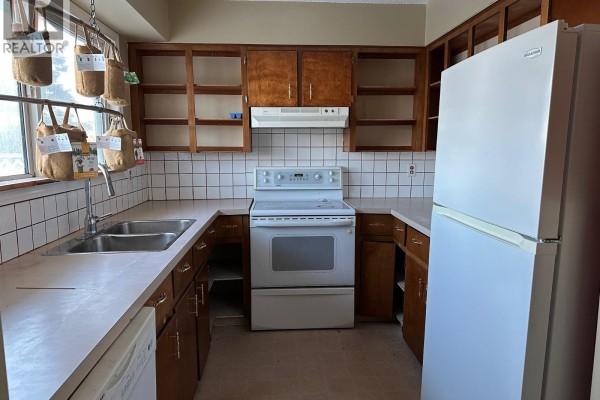 11308 89a Street, Fort St  John, BC, photo 3