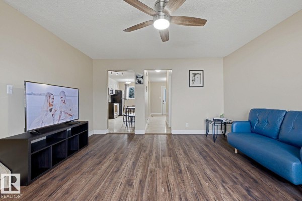 Kitchen - 11317 22 Av Nw, Edmonton, AB T6J4V8 Photo 3