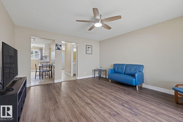 Bedroom 2 - 11317 22 Av Nw, Edmonton, AB T6J4V8 Photo 5