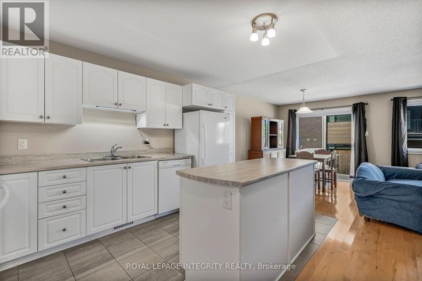 Living room - 1132 Docteur Corbeil Boulevard, Clarence Rockland, ON K4K0G9 Photo 5
