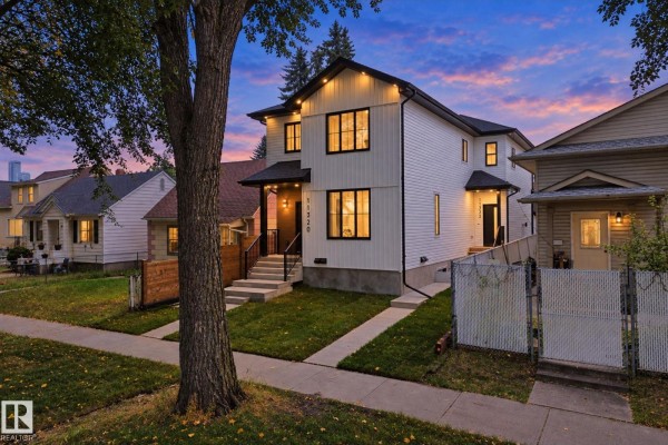 Kitchen - 11320 91 St. Nw, Edmonton, AB T5B4B4 Photo 3