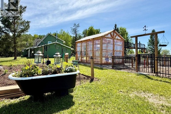 Pantry - 11320 Smaaslet Road, Prince George, BC V2N5A7 Photo 3
